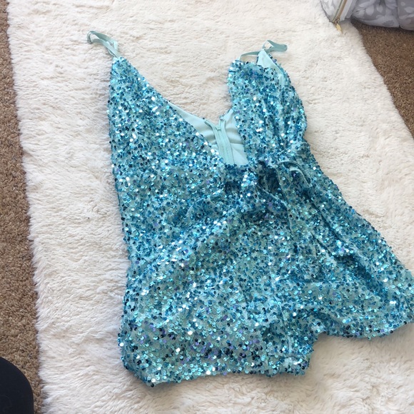Fashion Nova bright blue “dazzled in distress sequin romper” with bow in front - Picture 3 of 9